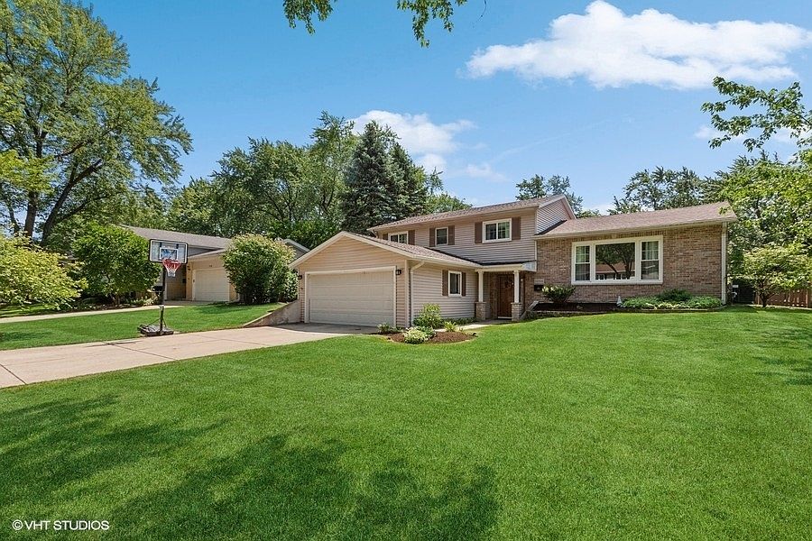 1st image of 1098 Oxford Ln