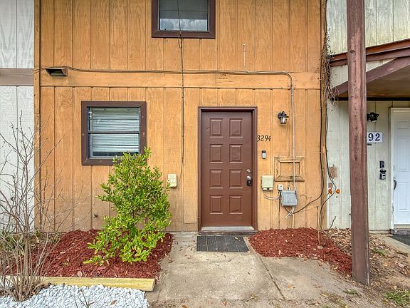 3rd image of 3294 Nekoma Ln