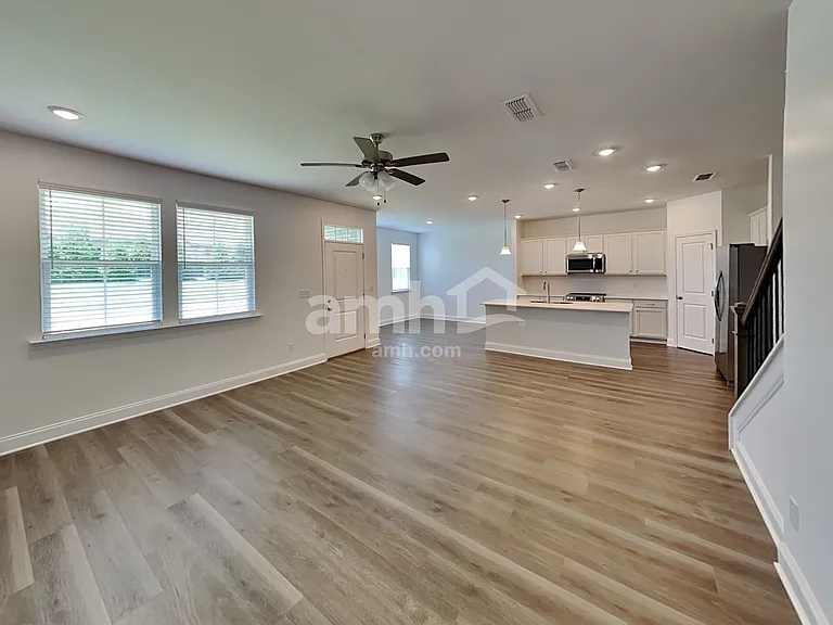 212 Argea Dr — Photo 5