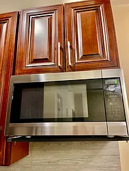 Rented by R New York