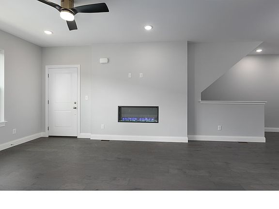 2nd image of 3333 Park Ave