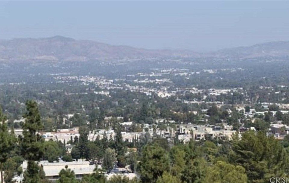 1st image of 18813 Edleen Dr