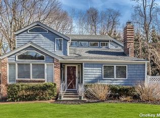 142 Vineyard Rd, Huntington, NY 11743