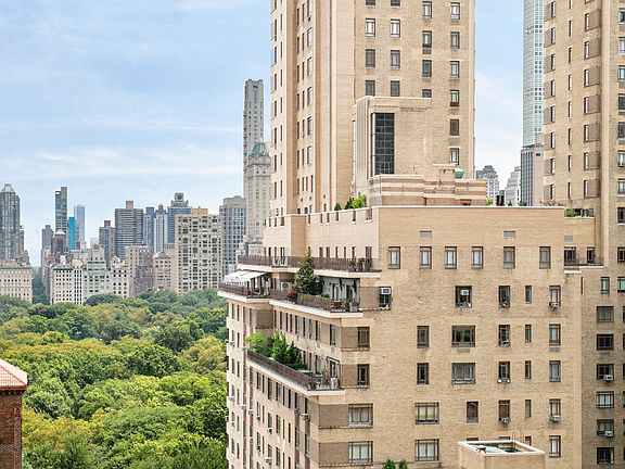 5th image of 20 W 64th St APT 18D