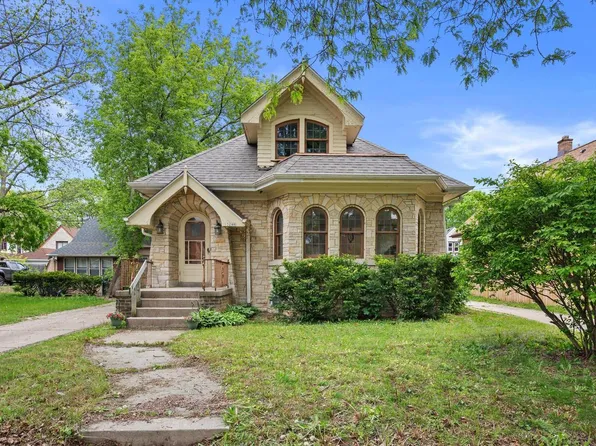 3246 N 49 STREET, Milwaukee, WI 53216