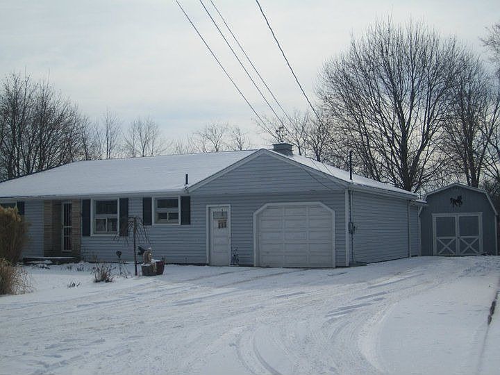 Welcome home to 10780 Singer St NW