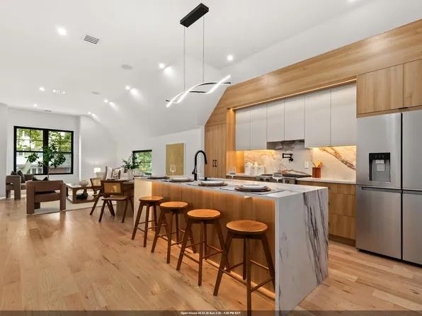 85 Sherman Pl Floor 2, Jersey City, NJ 07307