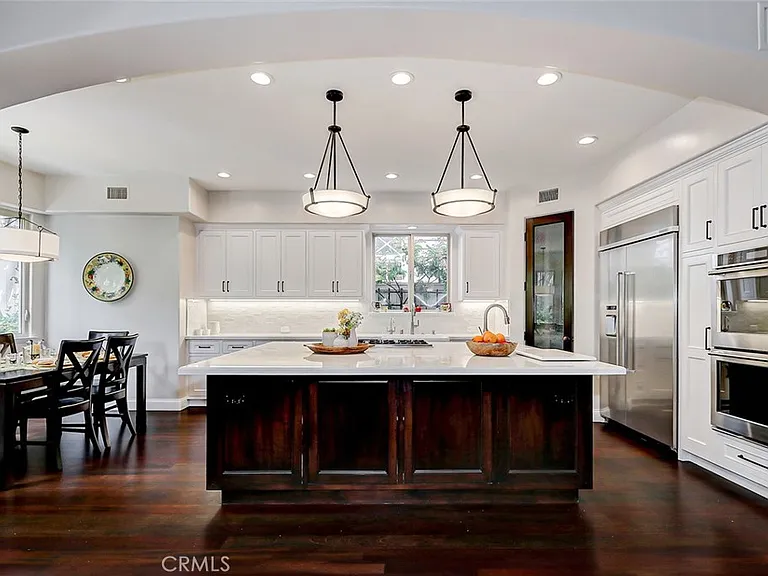 3005 N Poinsettia Ave — Photo 23