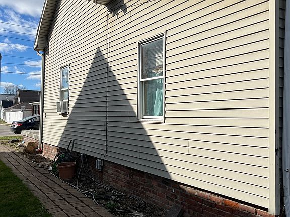 2nd image of 1837 S East St