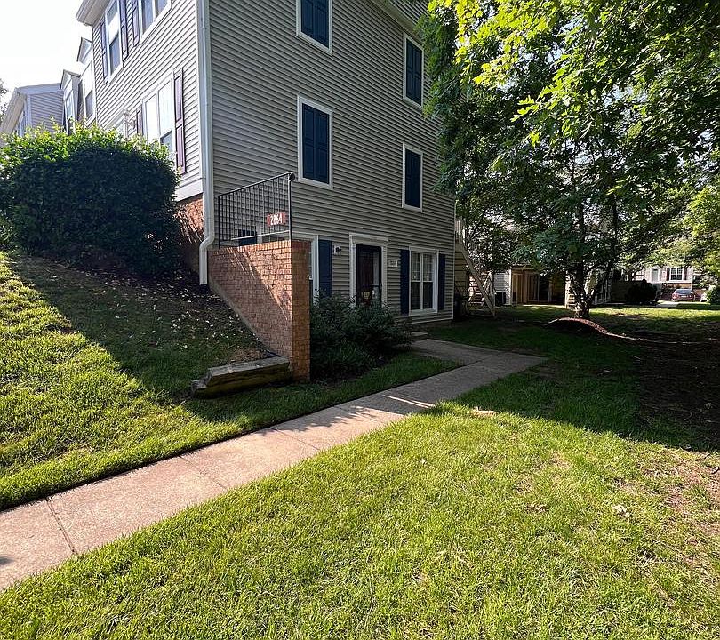 1st image of 2864 Madeira Ct #19