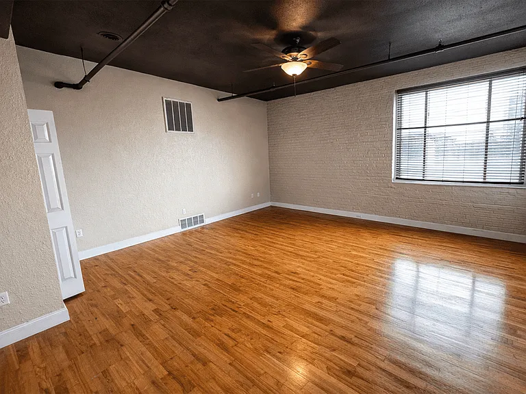 159 W Pearl St #402 — Photo 15