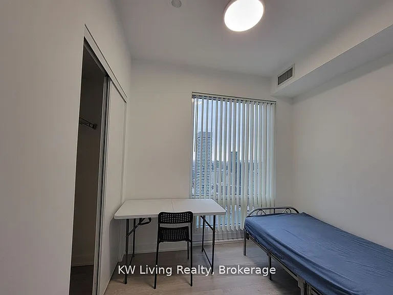 88 Queen St E #5609 — Photo 13