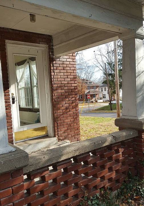 1st image of 1517 Rosemary Ln #A