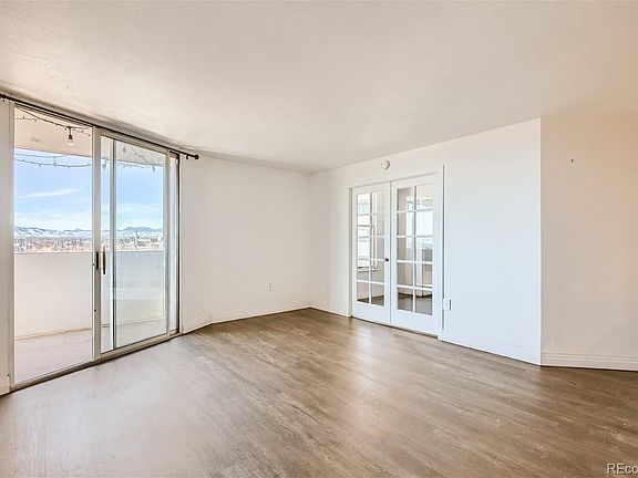 2nd image of 601 W 11th Avenue #809