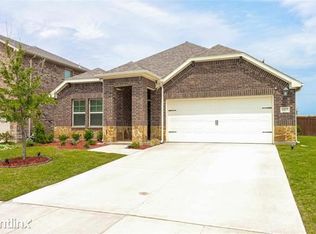 1817 Gold Mine Trl, Aubrey, TX 76227