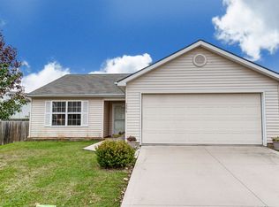 204 Riley Dr, Fort Wayne, IN 46825