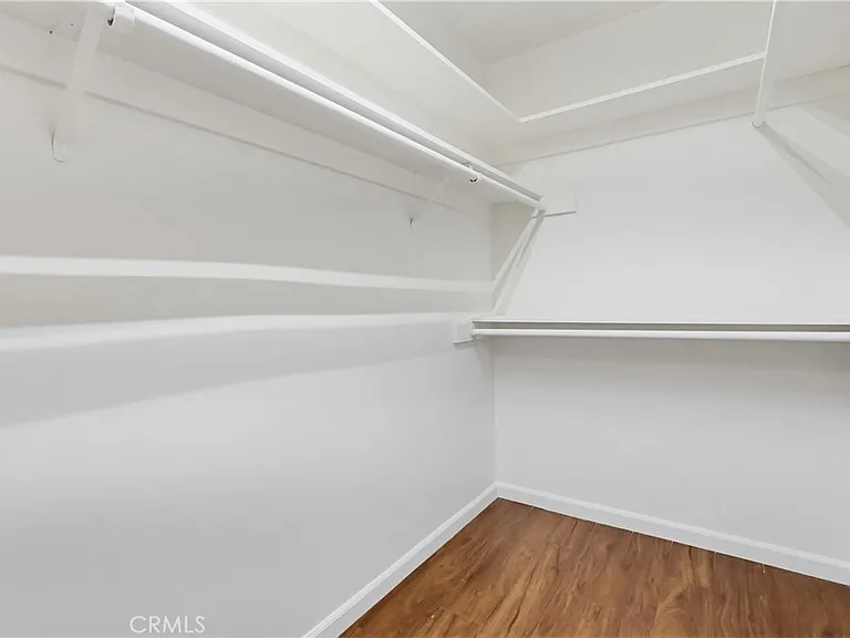 18102 Hatteras St — Photo 30