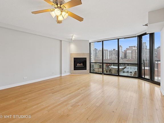 3rd image of 1309 N Wells St APT 708