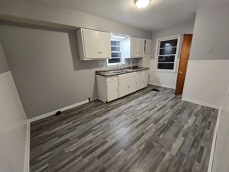 2942 Atwood Ter — Photo 2