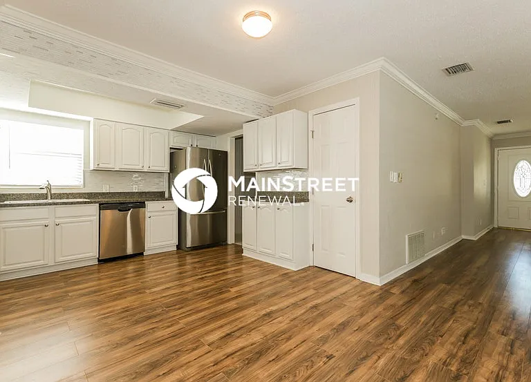 1833 Shore Acres Blvd NE — Photo 10