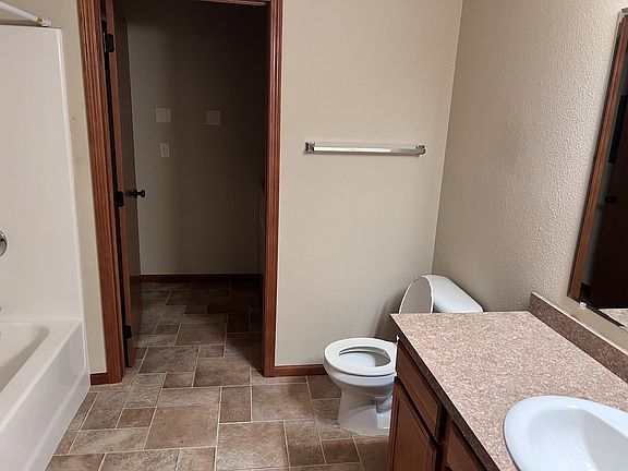 3rd image of 2275 10th Ave W #1
