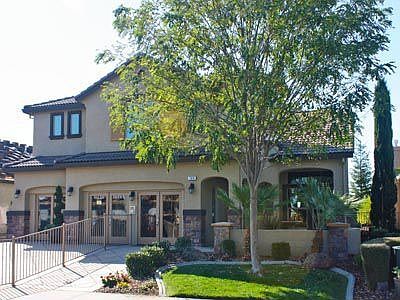 Lot 105 Picture 04