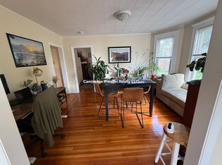 9 Belknap St #1, Somerville, MA 02144