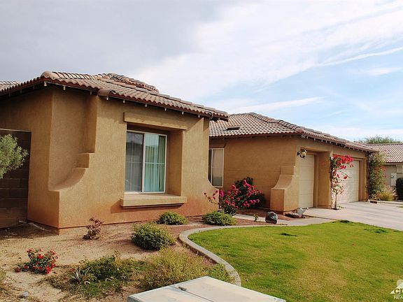 3rd image of 41222 Golspie Ct