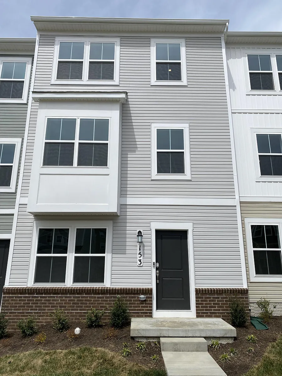 Exterior - 153 Swan Field Ave