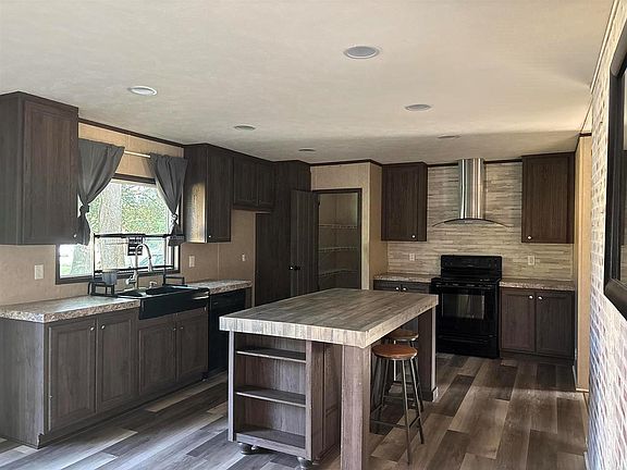 5th image of 3013 W Park Ave