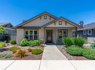 566 Windsong Way, Medford, OR