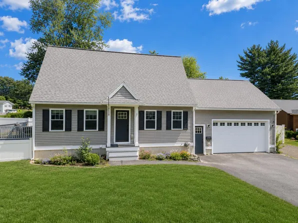 1 Ura Street, Saco, ME 04072