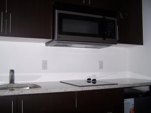 429 Kent St #304, Ottawa, ON K2P 1B5