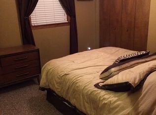1391 Livingston St, Carlyle, IL 62231