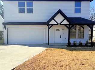 2864 Burchill Rd, Fort Worth, TX 76105