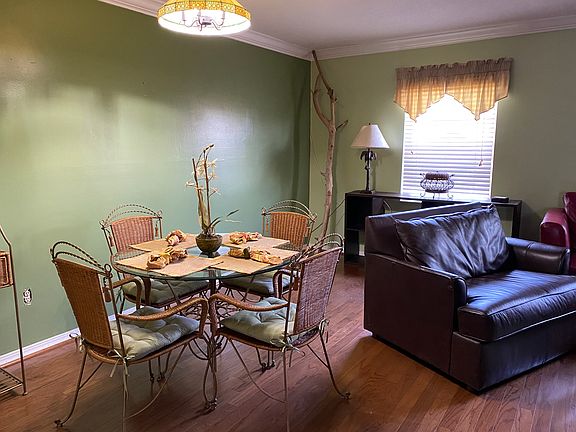 Off kitchen dining area