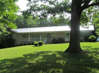 405 N Park St, Hohenwald, TN 38462