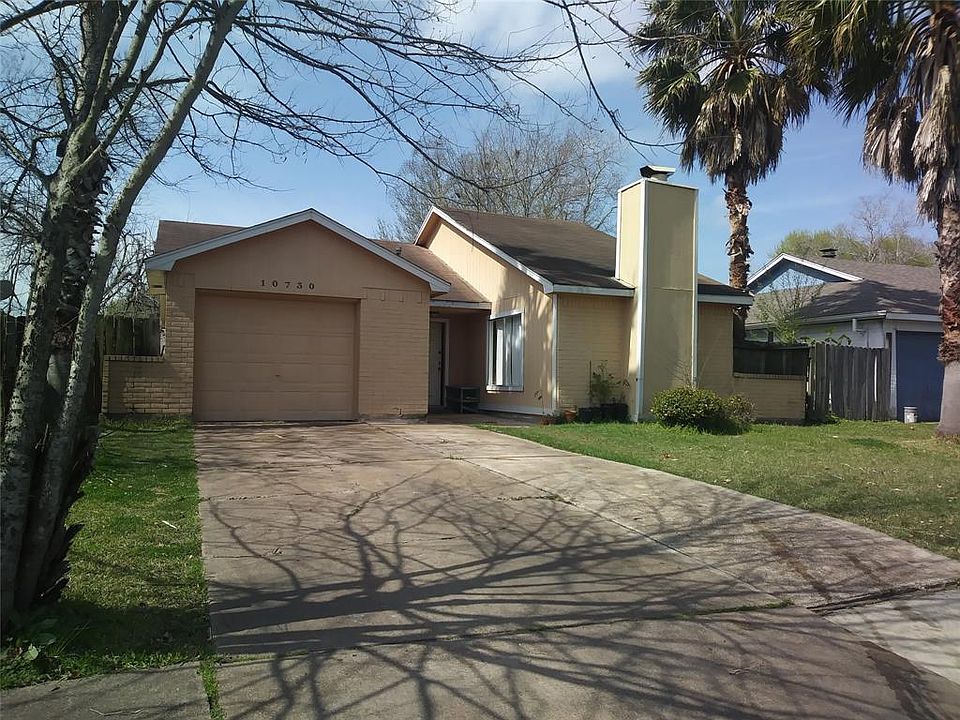 1st image of 10730 Parkland Woods Dr