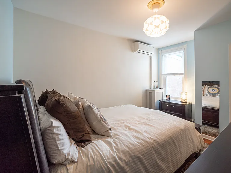2521 Meredith St — Photo 26