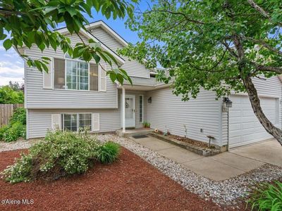 5890 N Dunmoore St, Coeur D Alene, ID, 83815