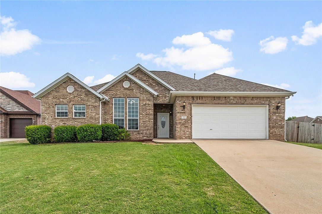 206 W Churchill Ct, Rogers, AR 72756 MLS 1248692 Zillow