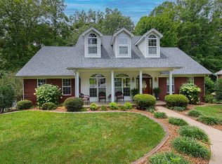 508 Autumn Ridge Rd, Glasgow, KY 42141