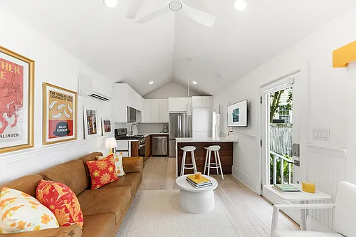 16 Duncan St #C Photo 1 16 Duncan St #C Photo 1