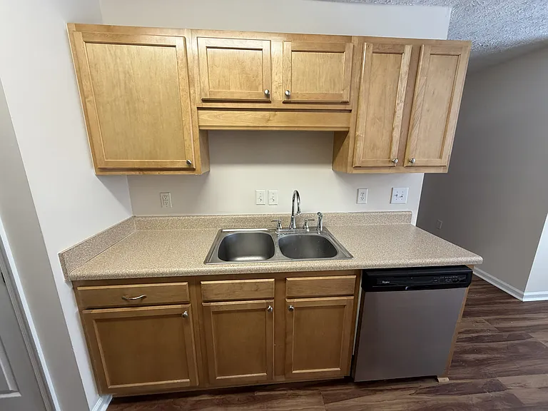 Commonwealth Senior Living at Radford — Photo 9