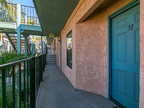 3rd image of 552 Canyon Dr Unit 31