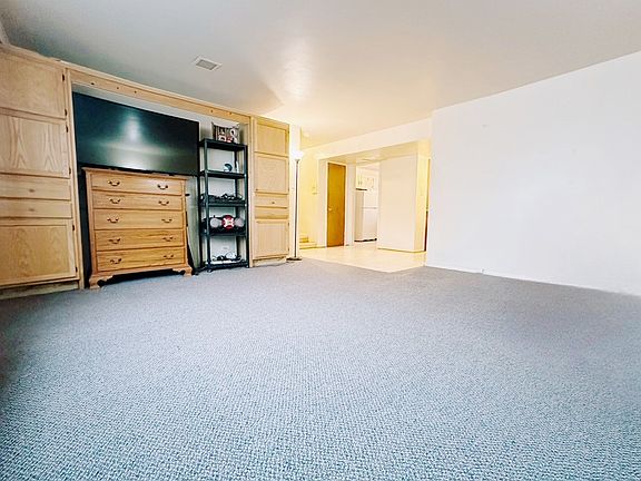 2nd image of 7544 N Bell Ave APT Gd