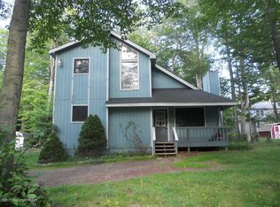 5320 Ledgewood Dr, Tobyhanna, PA