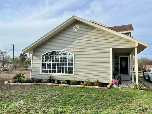 516 E Alice Ave, Kingsville, TX 78363