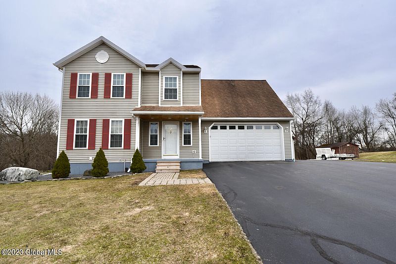 3rd image of 10 Breckenridge Drive