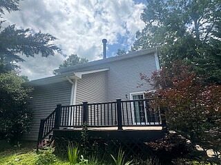 3rd image of 101 Jasmine Ct
